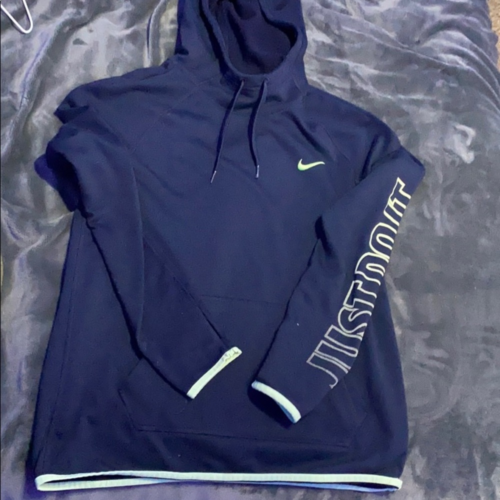 Nike sweatshirt